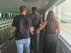 L’inglese, 46 anni, “che ha cercato di tagliare la gola a un turista” viene arrestato con l’accusa di tentato omicidio mesi dopo l’attacco di Tenerife