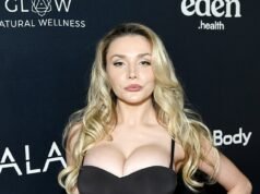 Courtney Stodden rimprovera la star di Seinfeld Jason Alexander per uno schizzo grezzo quando lei aveva 17 anni e lui 52