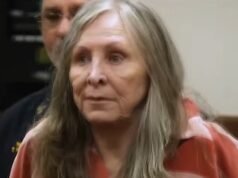 Una mamma del Mississippi ha ucciso suo figlio e ha nascosto il suo corpo dietro un finto muro per anni, il tutto fingendo di essere lui
