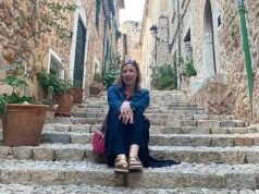 Ho speso migliaia di dollari cercando di tenere il passo con i miei amici ricchi e le loro vacanze di lusso molto costose. Ecco come il “divario di ricchezza” può influire sulle amicizie e sulla vita – e cosa dovresti fare TU se ti trovi nella stessa trappola
