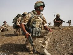 Più di 1.400 veterani britannici condannati a ripagare decine di migliaia di sterline dopo l’errore pensionistico del Ministero della Difesa