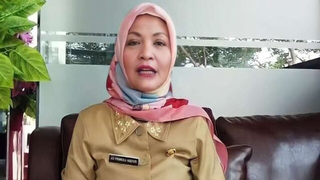 1783735586_6468a7703a6d3-kepala-dinas-kesehatan-kadinkes-banten-ati-pramudji-hastuti_1265_711.jpg