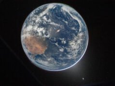 La NASA lancia una missione robotica per salvare il telescopio che cade sulla Terra