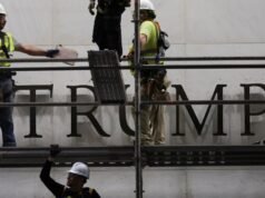 La corte americana stabilisce che il nome di Trump non deve essere inserito nel Kennedy Center durante l’appello