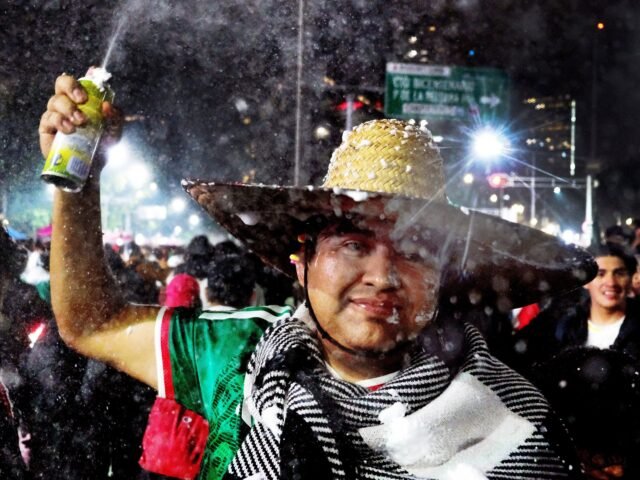 2026-07-01T062836Z_65263862_RC2M4MASH1Q4_RTRMADP_3_SOCCER-WORLDCUP-MEX-ECU-FANS-MEXICOCITY-1782895597.jpg