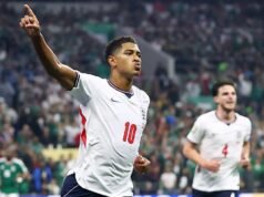 Bellingham ispira l’Inghilterra in 10 a battere il Messico 3-2 in un thriller agli ottavi