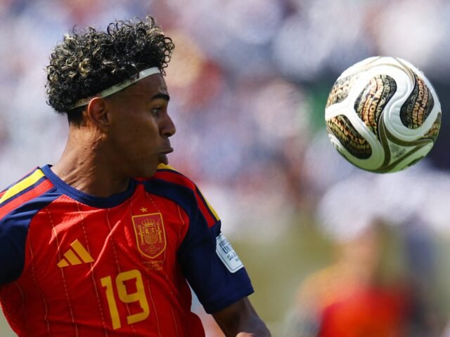 2026-07-19T192850Z_2058425599_UP1EM7J1I401U_RTRMADP_3_SOCCER-WORLDCUP-ESP-ARG-1784491746.jpg