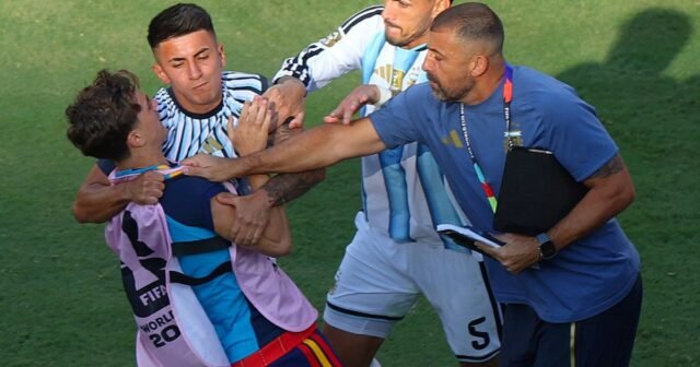 2026-07-19T222524Z_734921507_UP1EM7J1QAB7O_RTRMADP_3_SOCCER-WORLDCUP-ESP-ARG-1784892233.jpg