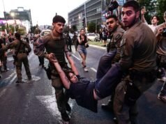 Israele ne arresta nove durante una protesta a Tel Aviv contro la violenza dei coloni in Cisgiordania