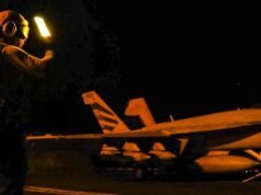 Gli Stati Uniti insistono che Teheran non controlla lo Stretto di Hormuz dopo aver completato l’ondata di attacchi contro l’Iran