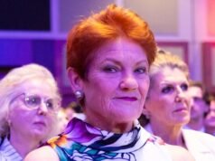 “Non sarebbe stata una mia scelta”: Farage elogia Hanson, ma rompe con lei nel podcast di destra
