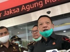 Apparentemente un’Alma Mater! Questo è Don Ritto, sospettato con Febrie Ardriansyah in 3 casi di corruzione