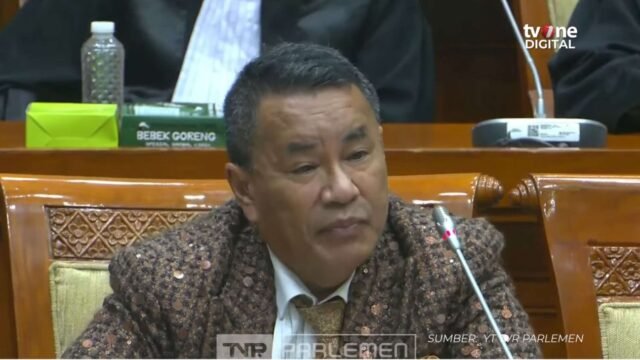 687f5b5469786-pengacara-hotman-paris-hutapea-mendukung-soal-revisi-kuhap_1265_711.jpg