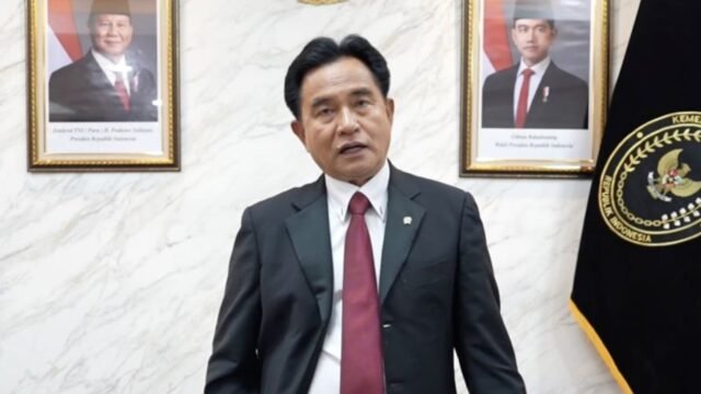 68e7cb7d3a0d2-menteri-koordinator-bidang-hukum-ham-imigrasi-dan-pemasyarakatan-yusril-ihza_1265_711.jpeg