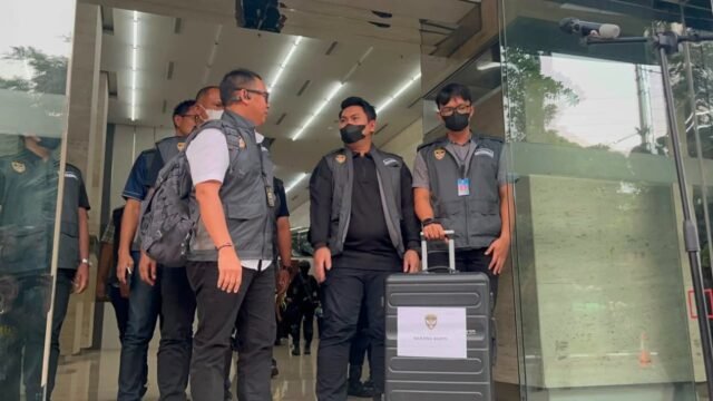 6a27f4635b3ff-penggeledahan-di-kantor-pt-wijaya-karya-tbk-wika-di-jakarta-timur_gemini_1265_711.jpg