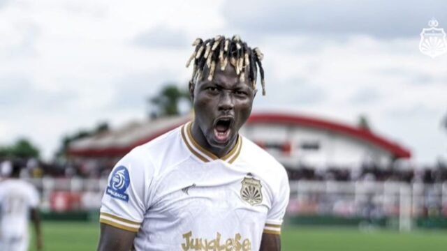 6a46718e6cb54-pemain-bhayangkara-fc-moussa-sidibe_gemini_1265_711.jpg