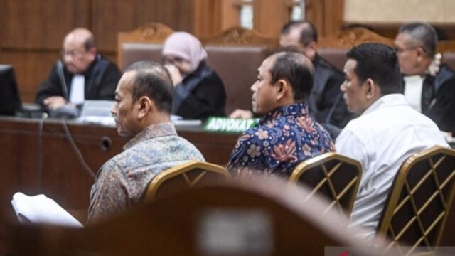 6a47be6f2d3b4-ketiga-mantan-pejabat-bea-cukai-didakwa-terima-gratifikasi-dan-suap-senilai-rp635-m_gemini_1265_711.jpg