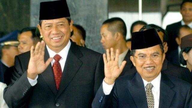6a4a363878d40-presiden-dan-wakil-presiden-terpilih-2004-hingga-2009-susilo-bambang-yudhoyono-dan-jusuf-kalla_gemini_1265_711.jpg
