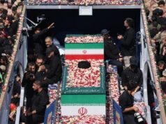 Prosegue in Iraq il corteo funebre di Ali Khamenei