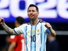 I commentatori di tutto il mondo concordano nel ritenere che l’arbitro favorisca l’Argentina contro l’Egitto negli ottavi di finale dei Mondiali 2026