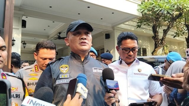 6a4e1bb760707-kepala-kortastipidkor-polri-inspektur-jenderal-polisi-totok-suharyanto-kiri_gemini_1265_711.jpg