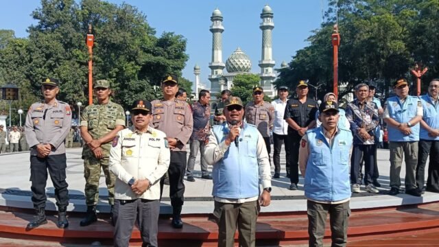 6a50e9d500548-ditjen-bina-adwil-kemendagri-mendorong-penguatan-peran-satpol-pp-dan-satlinmas-sebagai-garda-terdepan_gemini_1265_711.jpg