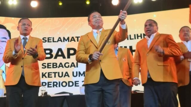 6a5333226efff-wihaji-terpilih-jadi-ketua-umum-ormas-mkgr_gemini_1265_711.jpg