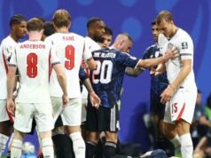 La polemica tra gli arbitri colora la partita Argentina-Inghilterra, i tifosi dicono che i Tre Leoni sono stati derubati quando Messi ha raggiunto la finale
