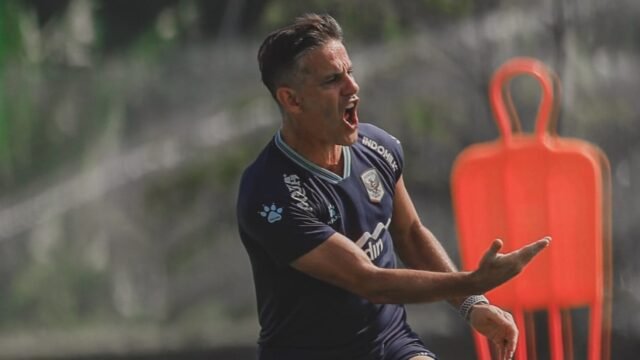 6a5e568ae7cf0-pelatih-timnas-indonesia-john-herdman_gemini_1265_711.jpg