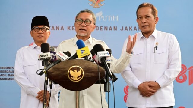 6a61fb6ab373f-menko-bidang-pangan-zulkifli-hasan-atau-zulhas-tengah-di-kompleks-istana-kepresidenan_gemini_1265_711.jpg