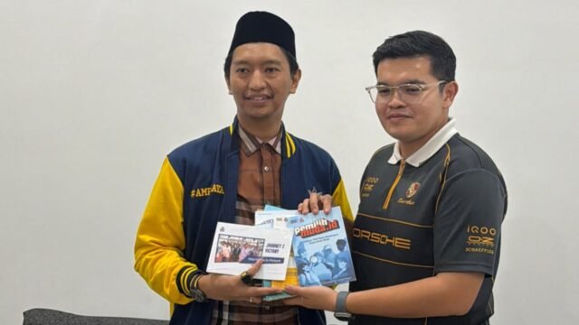 6a657704a512c-sekjen-ampi-arief-rosid-kiri_gemini_1265_711.jpg