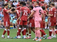 Movimenti di massa Unfollow emergono da tutto il mondo dopo che Liverpool ha promosso la parata LGBT+