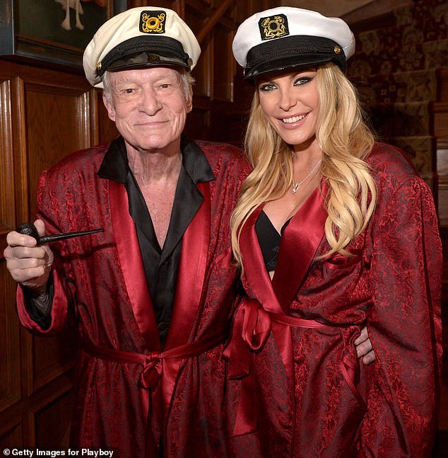 80241397-15982511-Hugh_Hefner_s_widow_Crystal_has_been_denounced_by_comedian_Jon_L-m-3_1784214239754.jpg