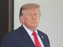 Trump si ritira dal piano tariffario sullo Stretto di Hormuz