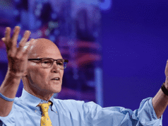 GUARDA: James Carville parla degli ‘Idioti dell’ala sinistra’ come minaccia per i democratici nelle elezioni di medio termine