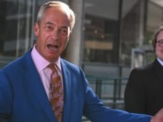 Perché Nigel Farage di UK Reform si è dimesso da deputato? Cosa succede dopo?