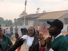 Gli operatori sanitari nella Repubblica Democratica del Congo scioperano mentre i casi di Ebola superano i 3.000