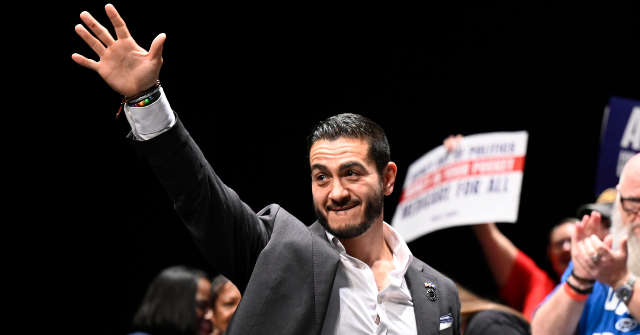 AP26200714557537-640x335.png