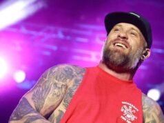 Brantley Gilbert critica gli artisti “aggravanti” che si ritirano dagli spettacoli patriottici a causa della reazione negativa