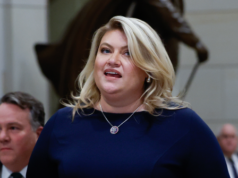 Esclusivo – Rappresentante Kat Cammack: abbiamo bisogno di controlli dei precedenti obbligatori per il personale del Congresso