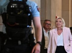 Revocato il divieto di candidatura di Le Pen alle elezioni presidenziali, ma con un problema