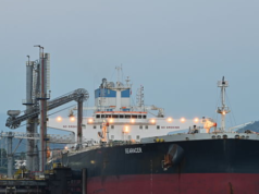 Le nazioni del Golfo accelerano gli sforzi per aggirare l’Iran e lo Stretto di Hormuz
