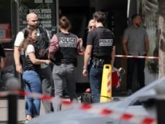 Donna incinta tra i tre feriti in un’ondata di accoltellamenti