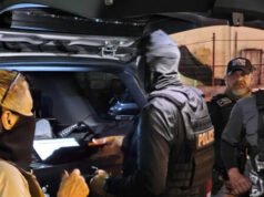 Straniero illegale criminale barricato in una casa nell’area di Houston per evitare l’arresto