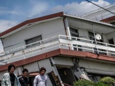 Il bilancio delle vittime sale a 18 mentre i soccorritori setacciano le macerie del terremoto in Giappone