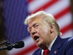 GUARDA: Trump trascina i Mets durante il comizio in Georgia: “Perdono sempre”
