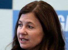 Kristen McDonald Rivet sollecita il credito d’imposta dopo aver votato contro Trump