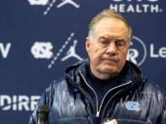 La Carolina del Nord mette il direttore generale di Bill Belichick in congedo retribuito con effetto immediato