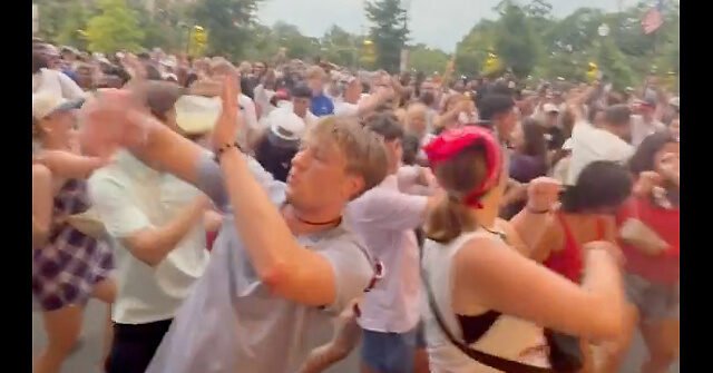 People-Party-in-DC-640x335.jpeg