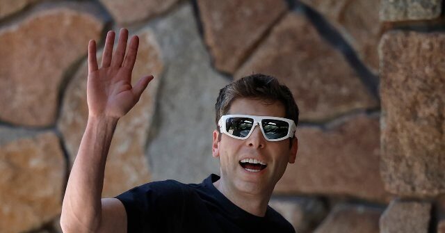 Sam-Altman-of-OpenAI-waves-to-hacking-victims-640x335.jpg